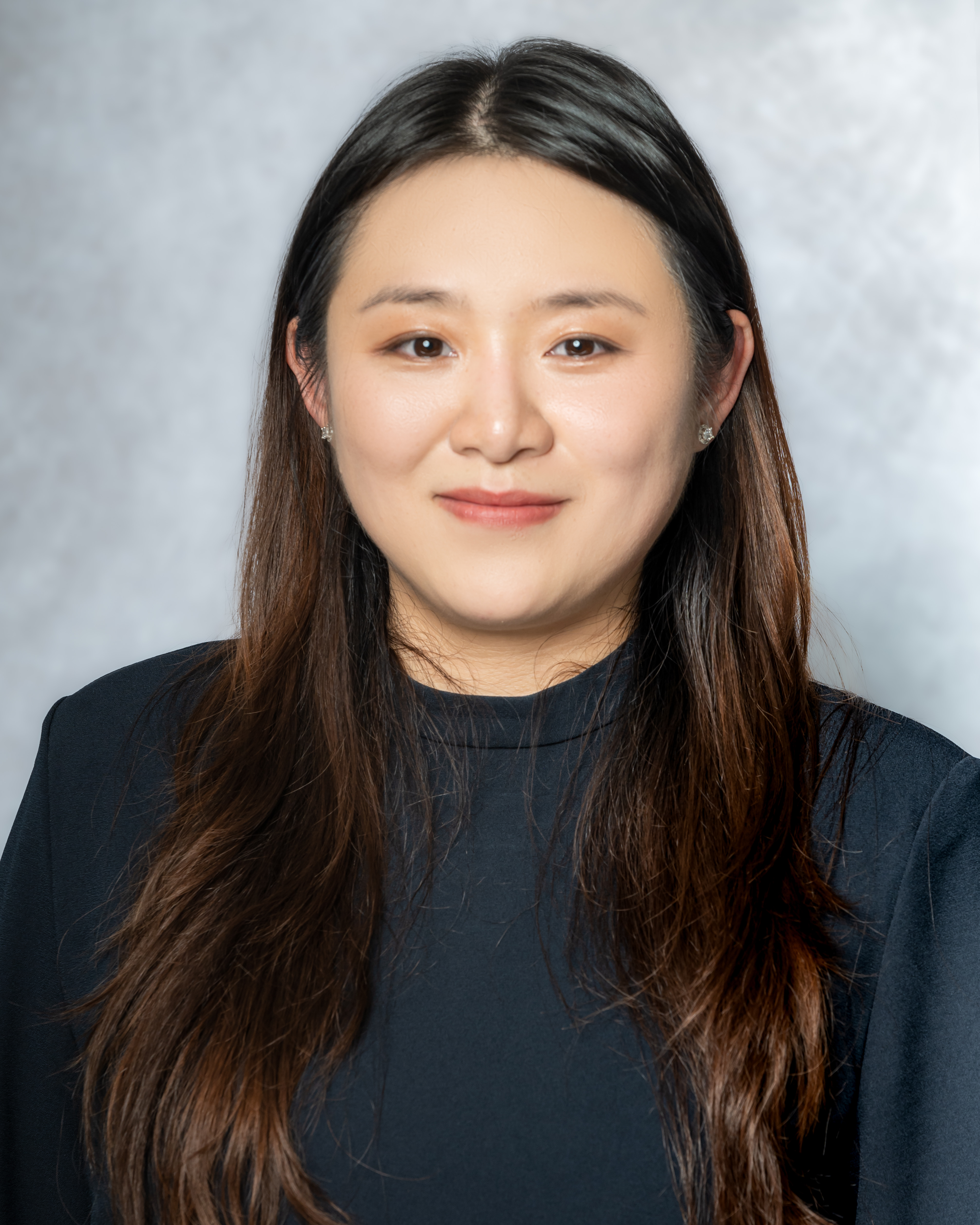 Professional portrait of Zhe Monica Zhong